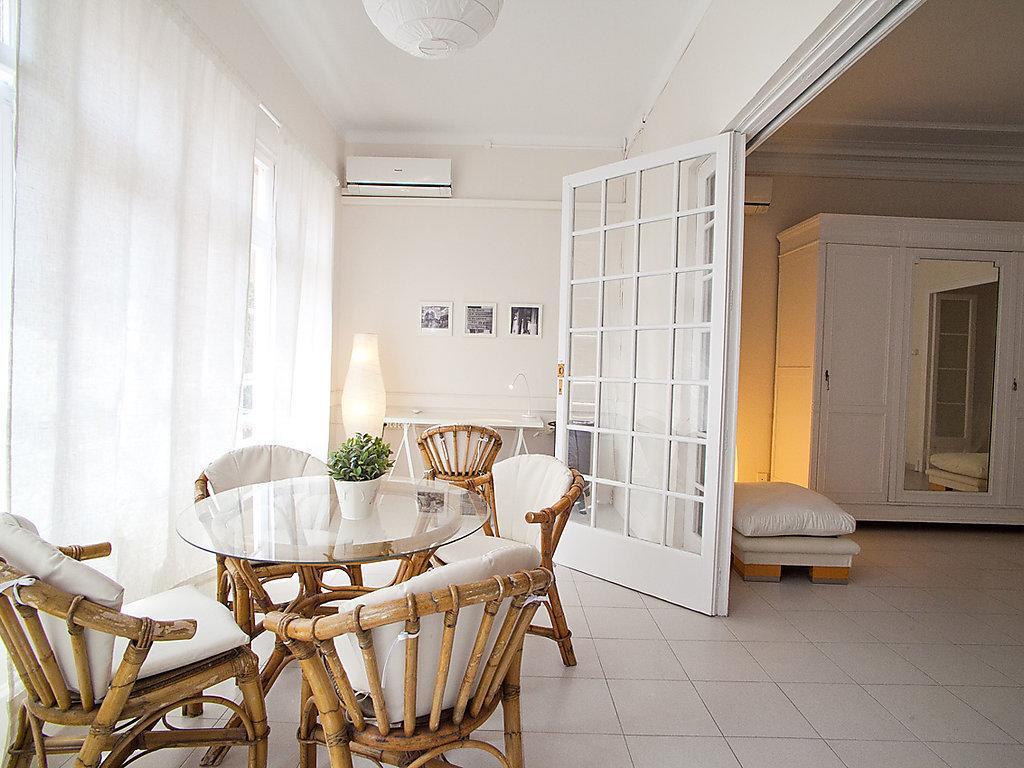 Apartment Sants-Les Corts Galileu By Interhome Barcelona Ruang foto