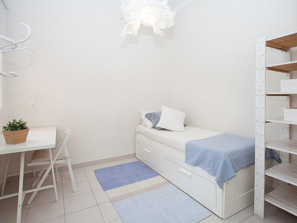 Apartment Sants-Les Corts Galileu By Interhome Barcelona Bagian luar foto