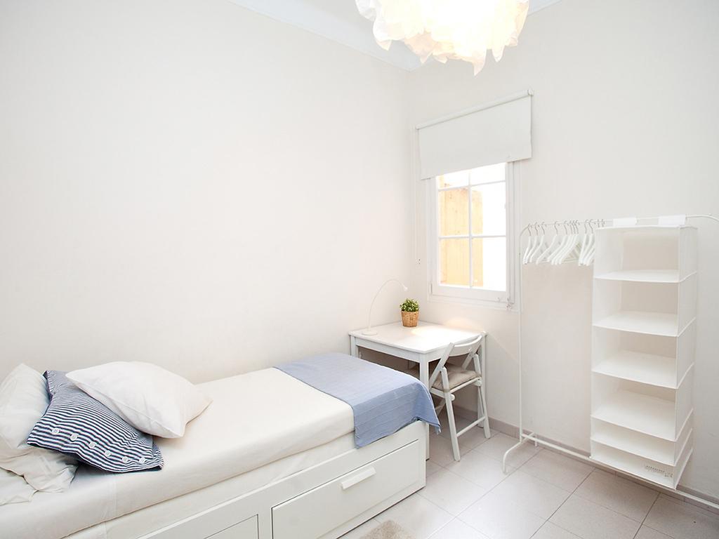 Apartment Sants-Les Corts Galileu By Interhome Barcelona Bagian luar foto